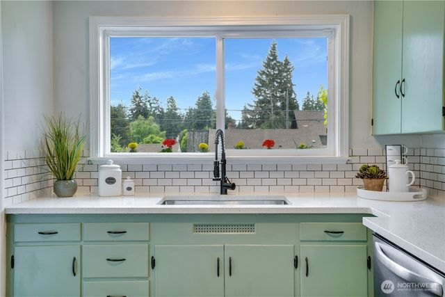 341 Del Monte Avenue, Fircrest, WA 98466