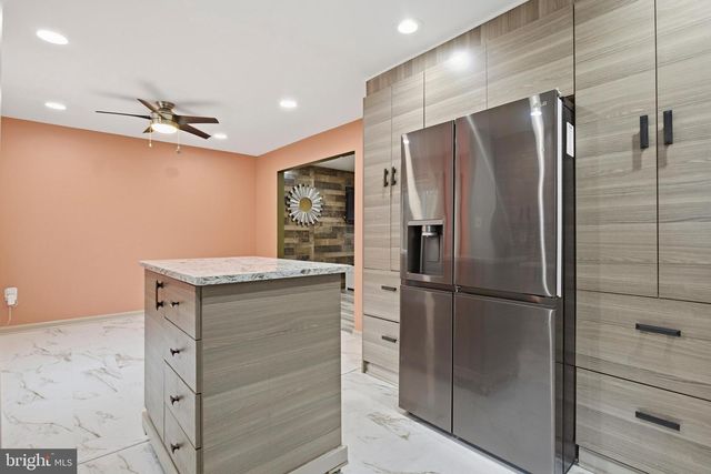 2206 BRIARCLIFF AVE, Upper Chichester, PA 19061