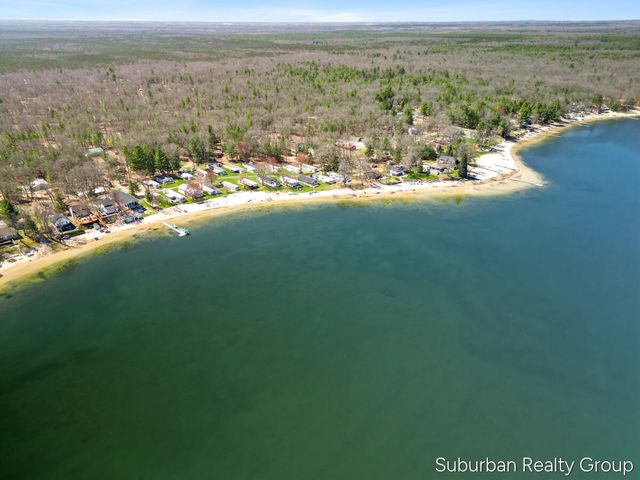 8224 W Pine Grove Beach Drive, Baldwin, MI 49304