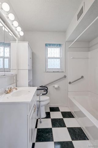 4124 Green Park Road, St Louis, MO 63125