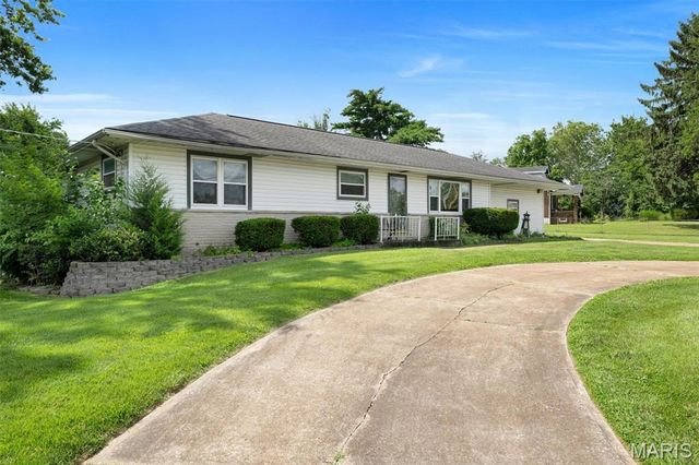4124 Green Park Road, St Louis, MO 63125