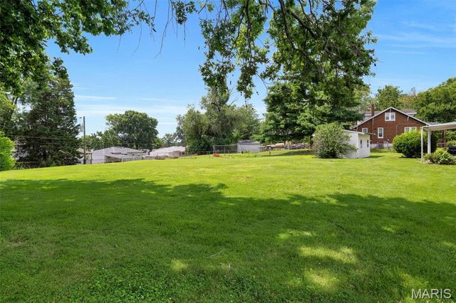 4124 Green Park Road, St Louis, MO 63125
