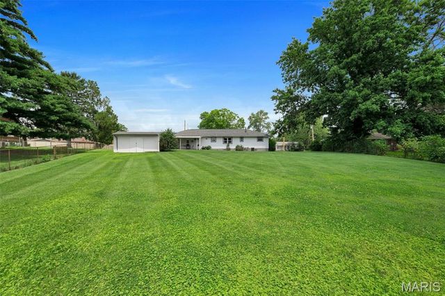 4124 Green Park Road, St Louis, MO 63125