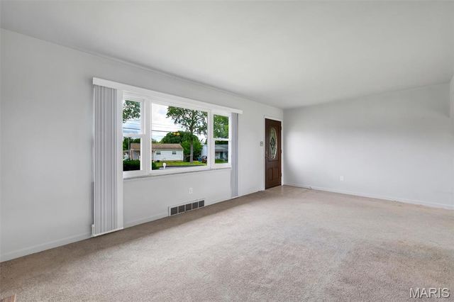 4124 Green Park Road, St Louis, MO 63125