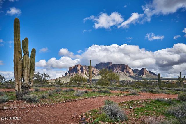 2979 S LOOKOUT Ridge, Gold Canyon, AZ 85118