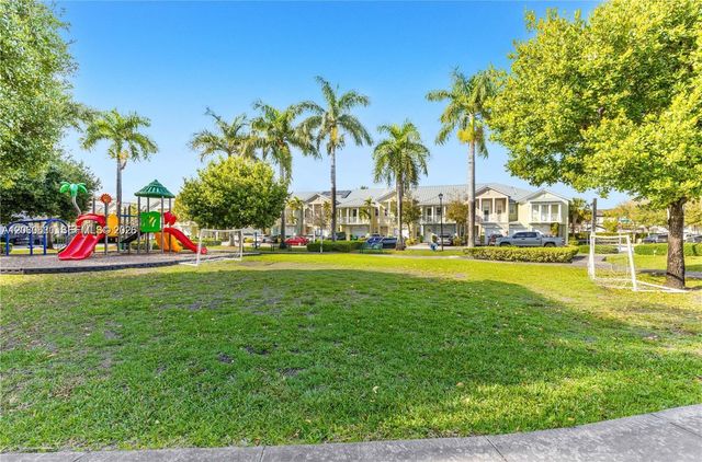 11440 NW 75th Ter, Doral, FL 33178