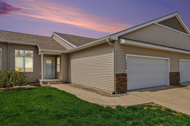 1369 S Village Circle, Kalamazoo, MI 49009