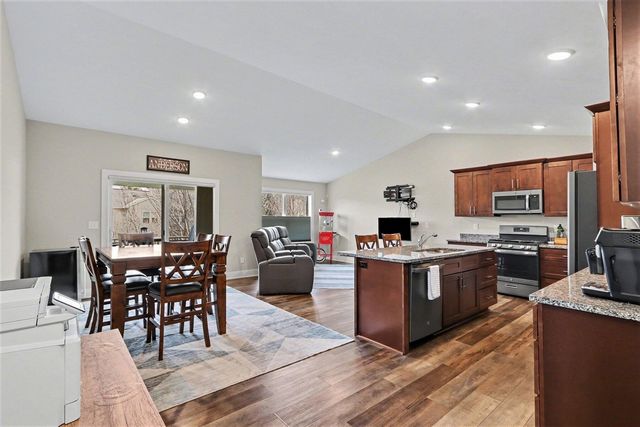 1369 S Village Circle, Kalamazoo, MI 49009
