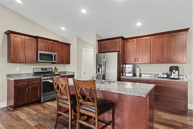 1369 S Village Circle, Kalamazoo, MI 49009