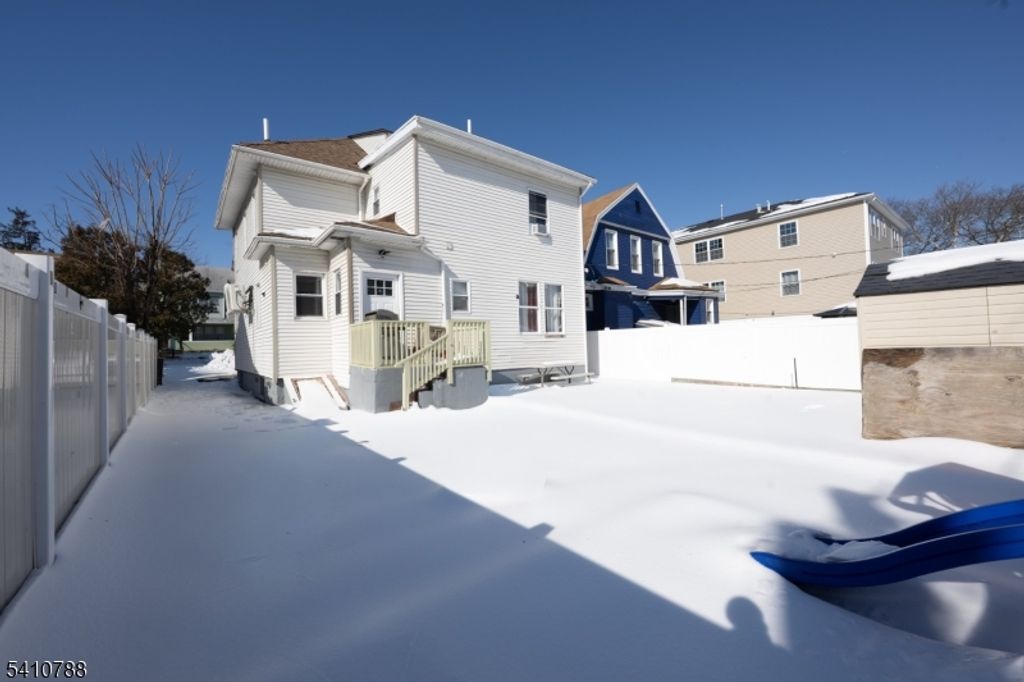 32 Newfield St, East Orange City, NJ 07017 — photo 4