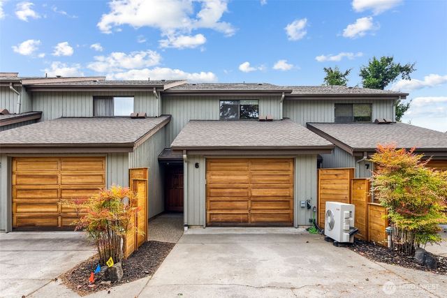 9092 Washington Avenue NW #6, Silverdale, WA 98383