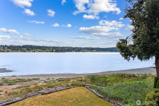 9092 Washington Avenue NW #6, Silverdale, WA 98383