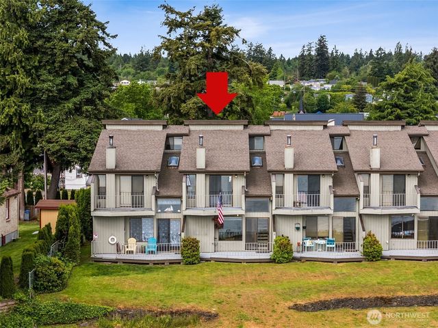 9092 Washington Avenue NW #6, Silverdale, WA 98383