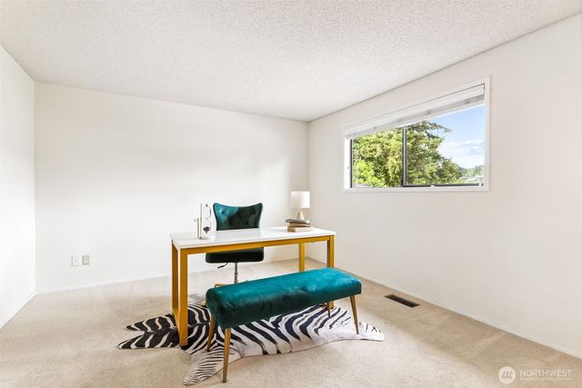 9092 Washington Avenue NW #6, Silverdale, WA 98383