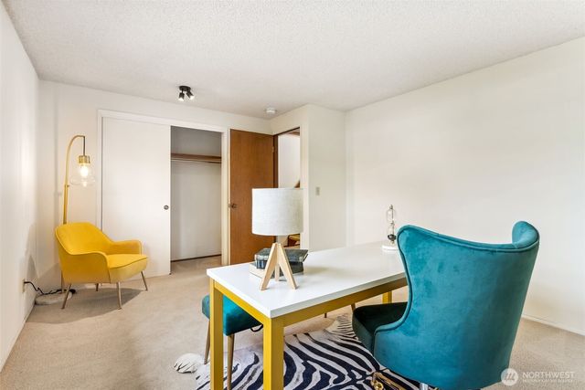 9092 Washington Avenue NW #6, Silverdale, WA 98383