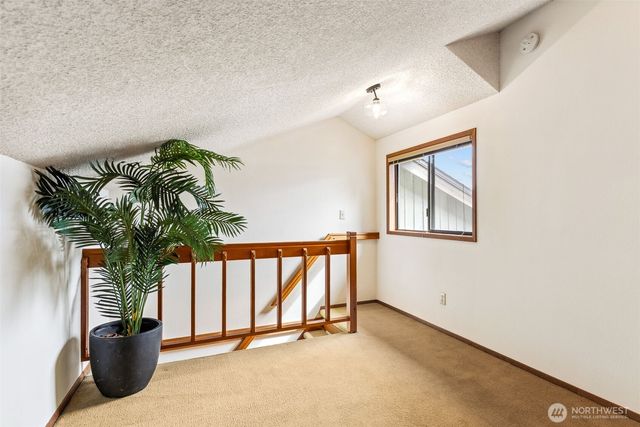9092 Washington Avenue NW #6, Silverdale, WA 98383