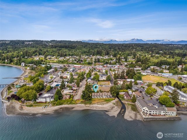 9092 Washington Avenue NW #6, Silverdale, WA 98383