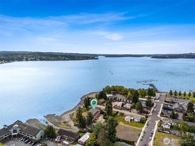 9092 Washington Avenue NW #6, Silverdale, WA 98383