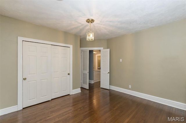 9320 Lincoln Drive, Sunset Hills, MO 63127