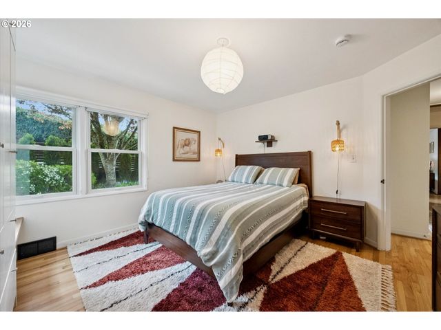 3185 Sw 72nd Ave, Portland, OR 97225