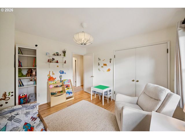 3185 Sw 72nd Ave, Portland, OR 97225