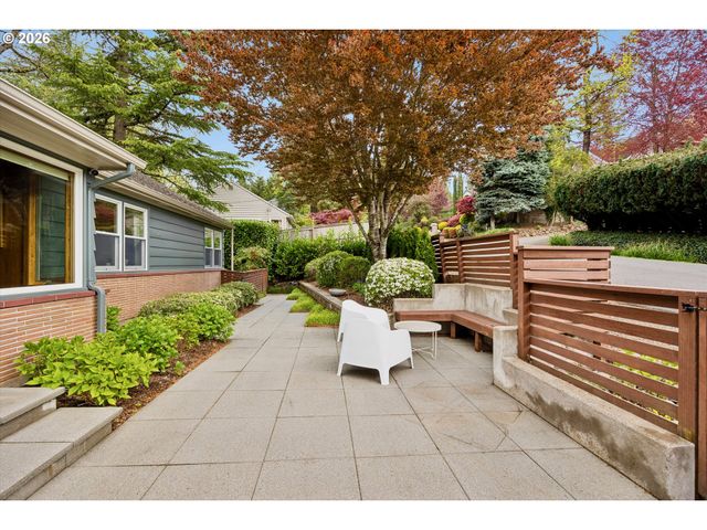 3185 Sw 72nd Ave, Portland, OR 97225