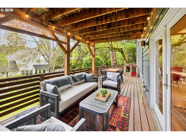 3185 Sw 72nd Ave, Portland, OR 97225