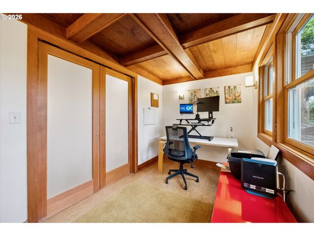 3185 Sw 72nd Ave, Portland, OR 97225