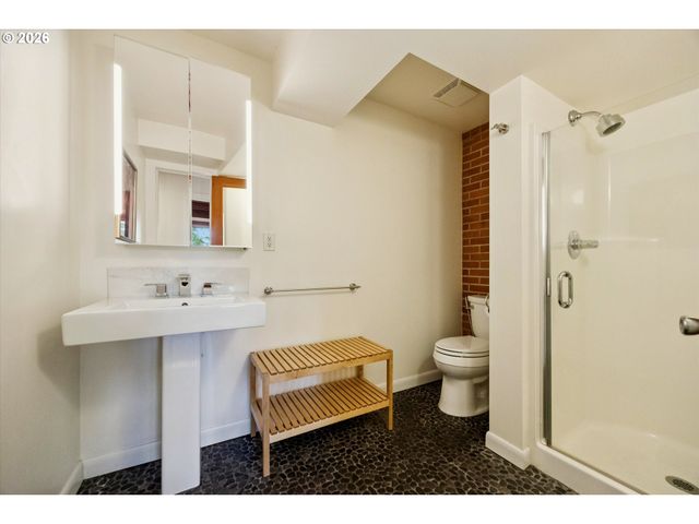 3185 Sw 72nd Ave, Portland, OR 97225