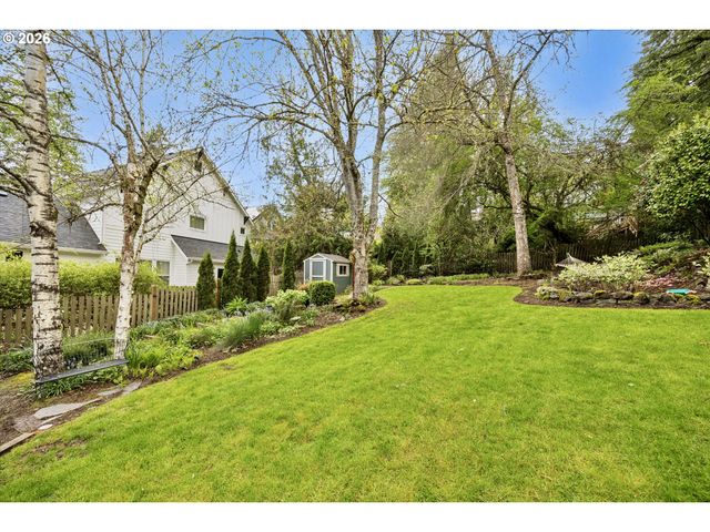 3185 Sw 72nd Ave, Portland, OR 97225