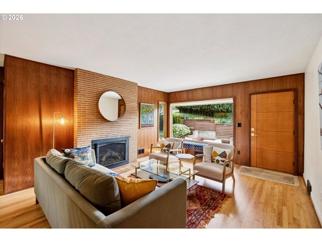 3185 Sw 72nd Ave, Portland, OR 97225