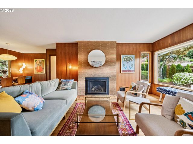 3185 Sw 72nd Ave, Portland, OR 97225