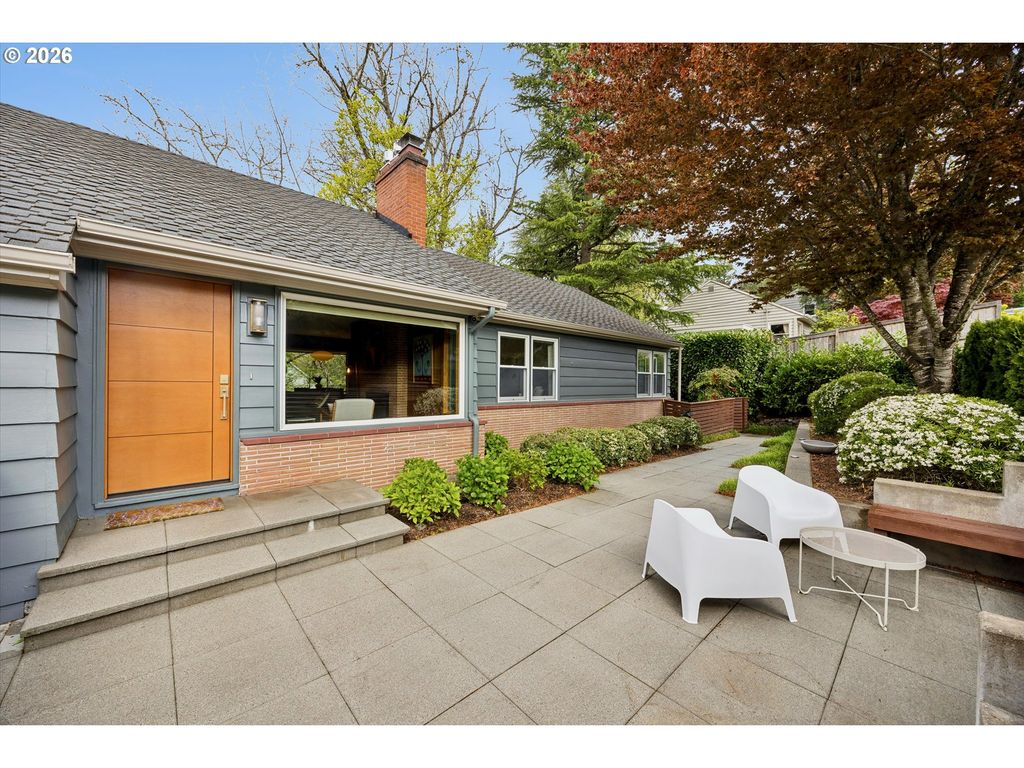 3185 Sw 72nd Ave, Portland, OR 97225