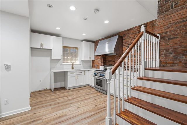 2119 Sarah STREET, South Side, PA 15203