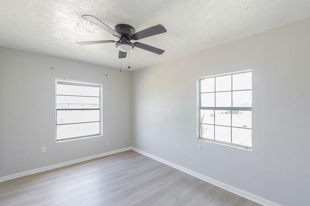 126 W 6th Street, Freeport, TX 77541