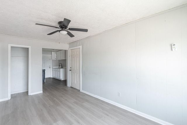 126 W 6th Street, Freeport, TX 77541
