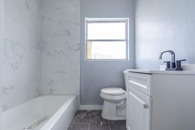 126 W 6th Street, Freeport, TX 77541