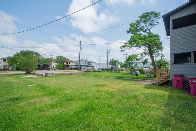 126 W 6th Street, Freeport, TX 77541