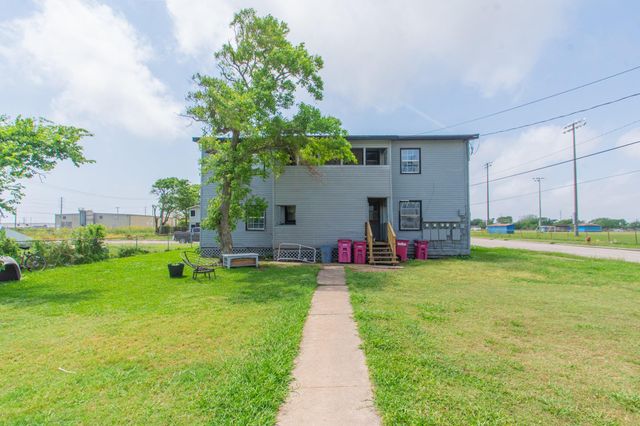 126 W 6th Street, Freeport, TX 77541