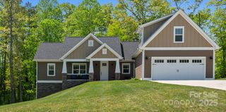 7 Grizzly Drive, Leicester, NC 28748
