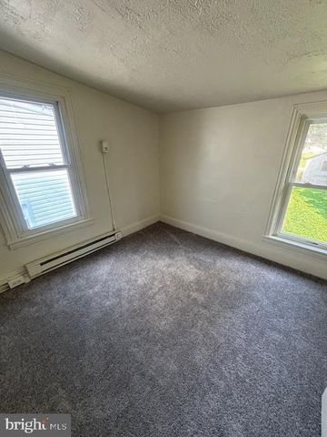 617 E CHESTNUT ST, Coatesville, PA 19320