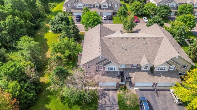 20336 Kensfield Trail 1603, Lakeville, MN 55044