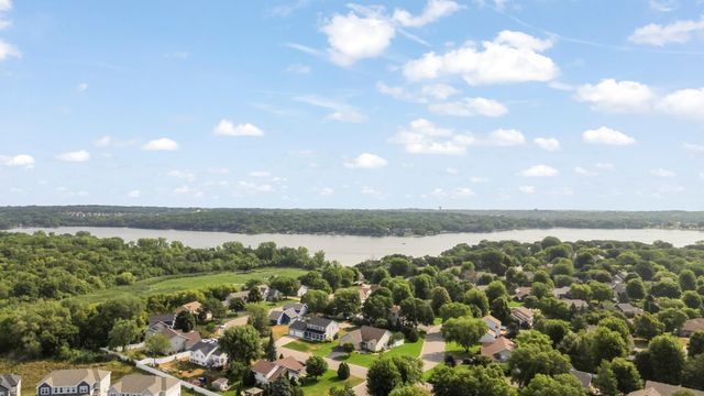 20336 Kensfield Trail 1603, Lakeville, MN 55044