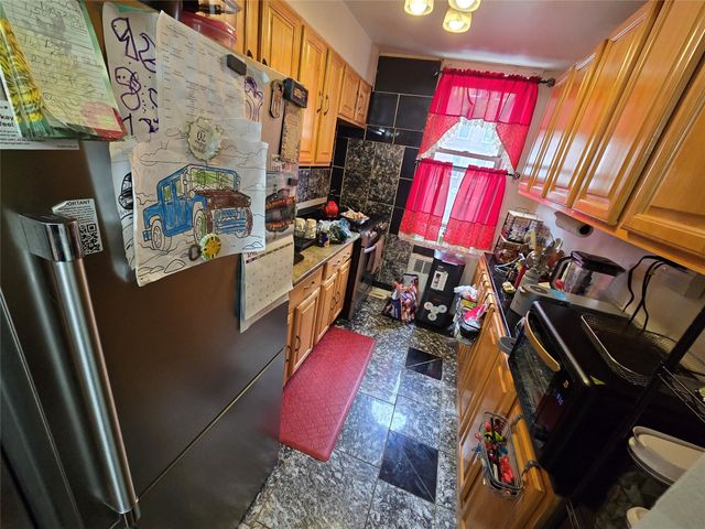 1430 Thieriot Avenue 1M, Bronx, NY 10460