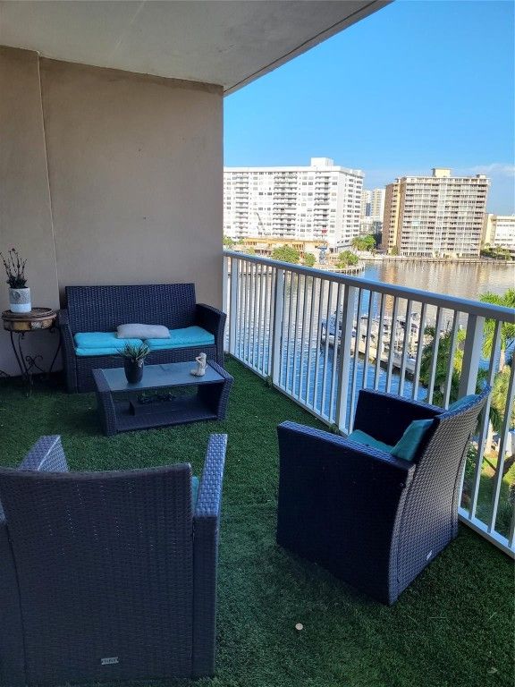 1965 S Ocean Drive 6H, Hallandale Beach, FL 33009