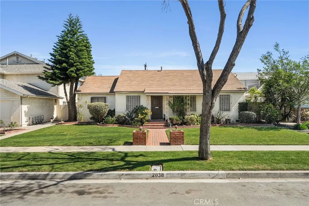 2038 San Anseline, Long Beach, CA 90815