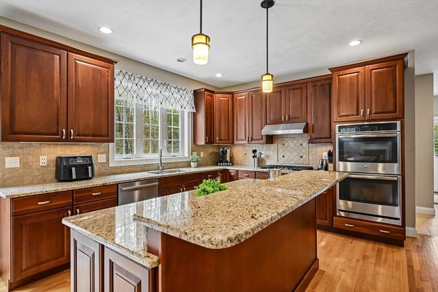 249 Boxboro Rd, Stow, MA 01775