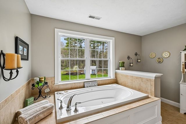249 Boxboro Rd, Stow, MA 01775