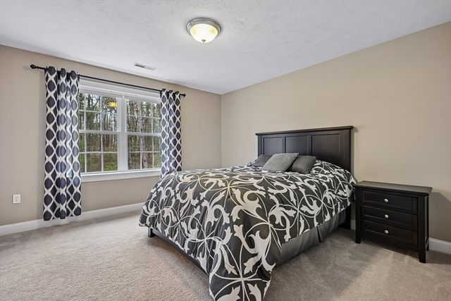 249 Boxboro Rd, Stow, MA 01775