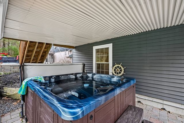 249 Boxboro Rd, Stow, MA 01775